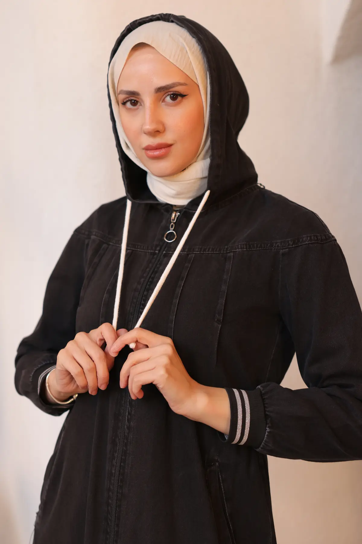 7914 Beli Lastikli Spor Kot Kap Siyah-detail