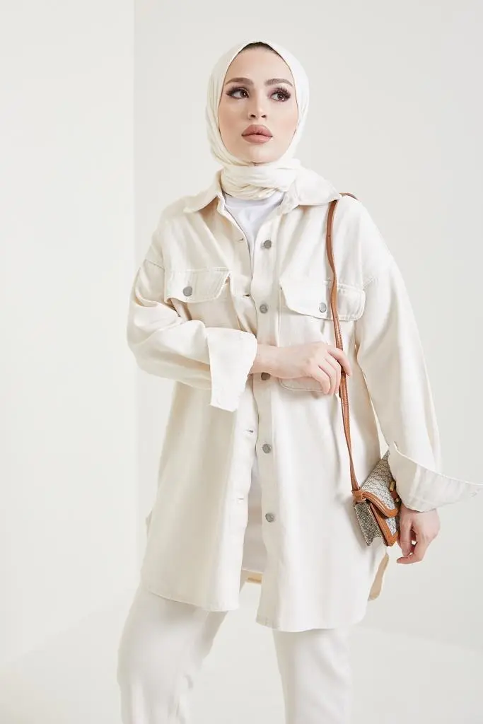 Ecru Jacket And Pant Suit-detail