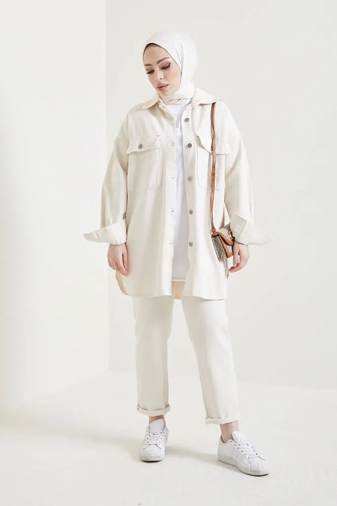 Ecru Jacket And Pant Suit-detail