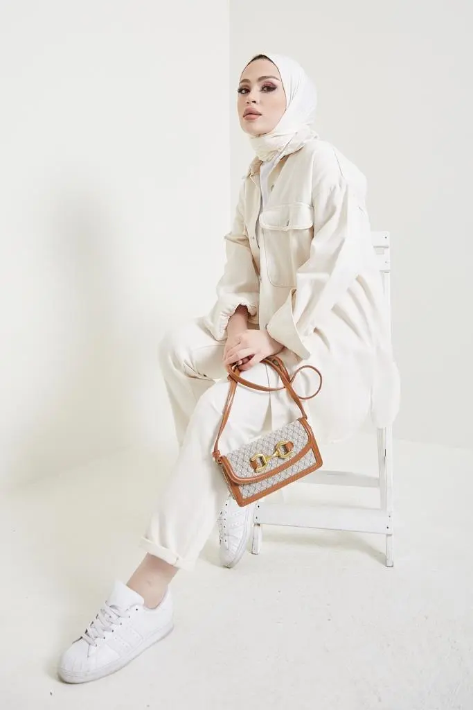 Ecru Jacket And Pant Suit-detail