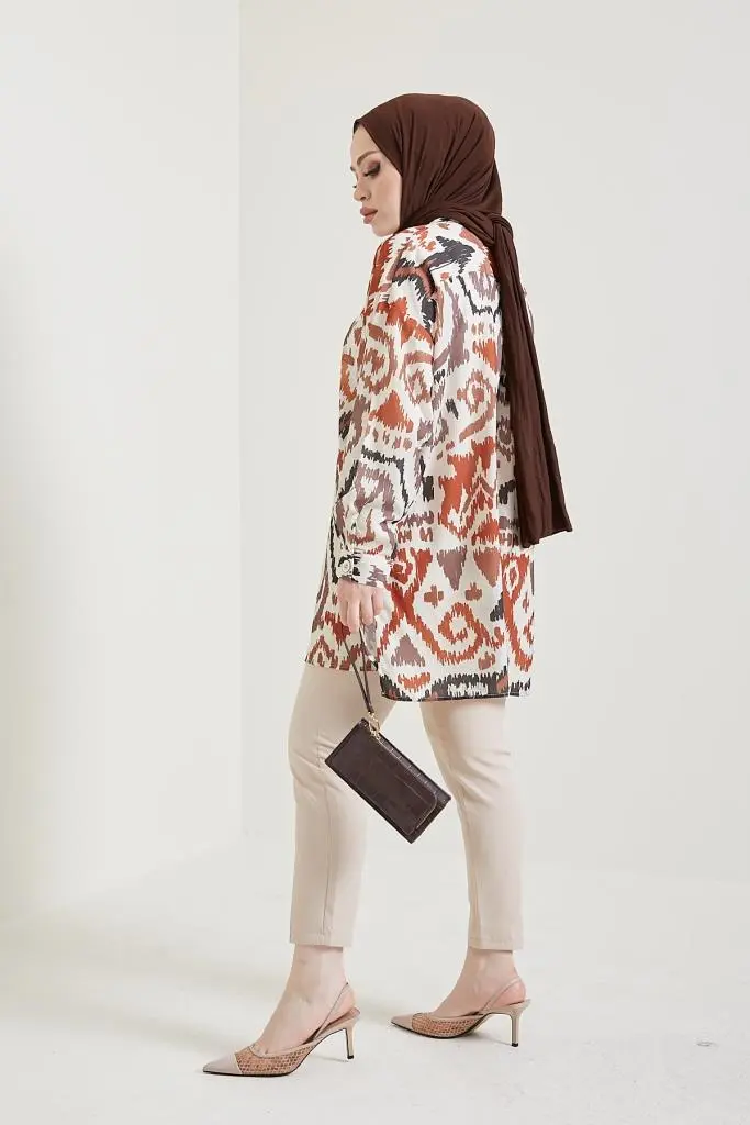 8880 Desenli Tesettür Gömlek Kahve-detail