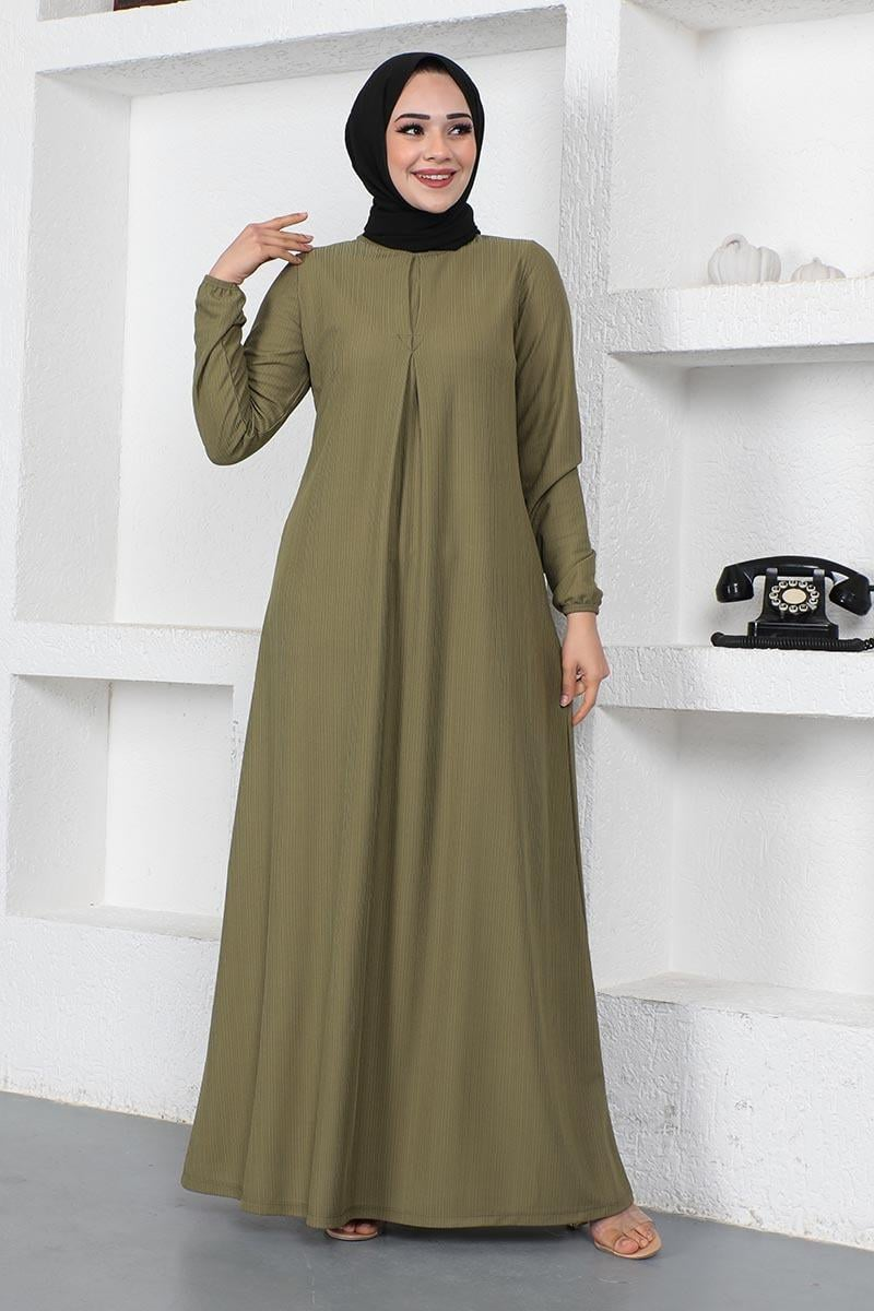 A Pleated Model Dress