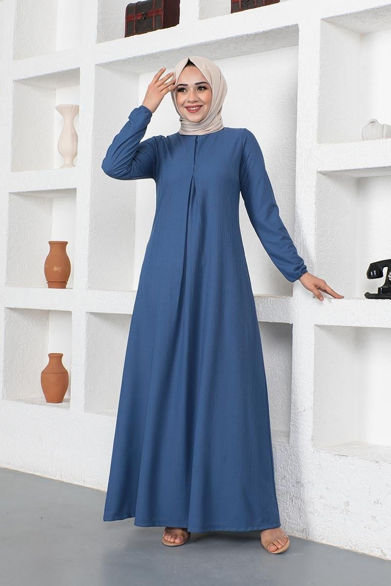 A Pleated Model Dress