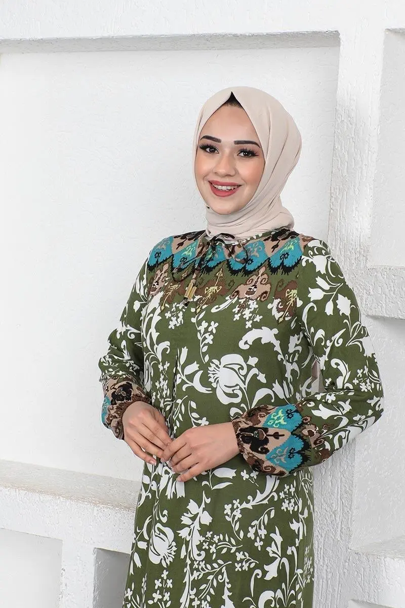 A Pile Model Tesettür Elbise-detail