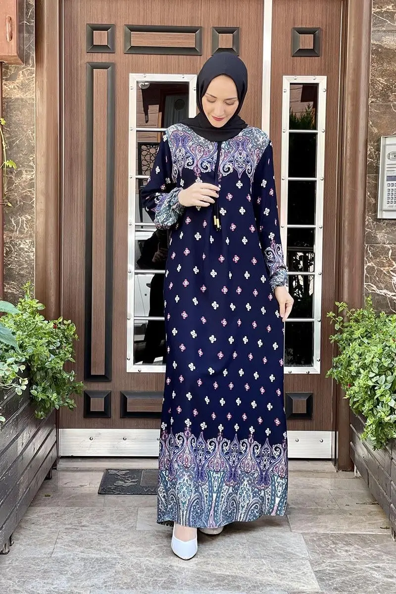 A Pleated Patterned Dress-detail