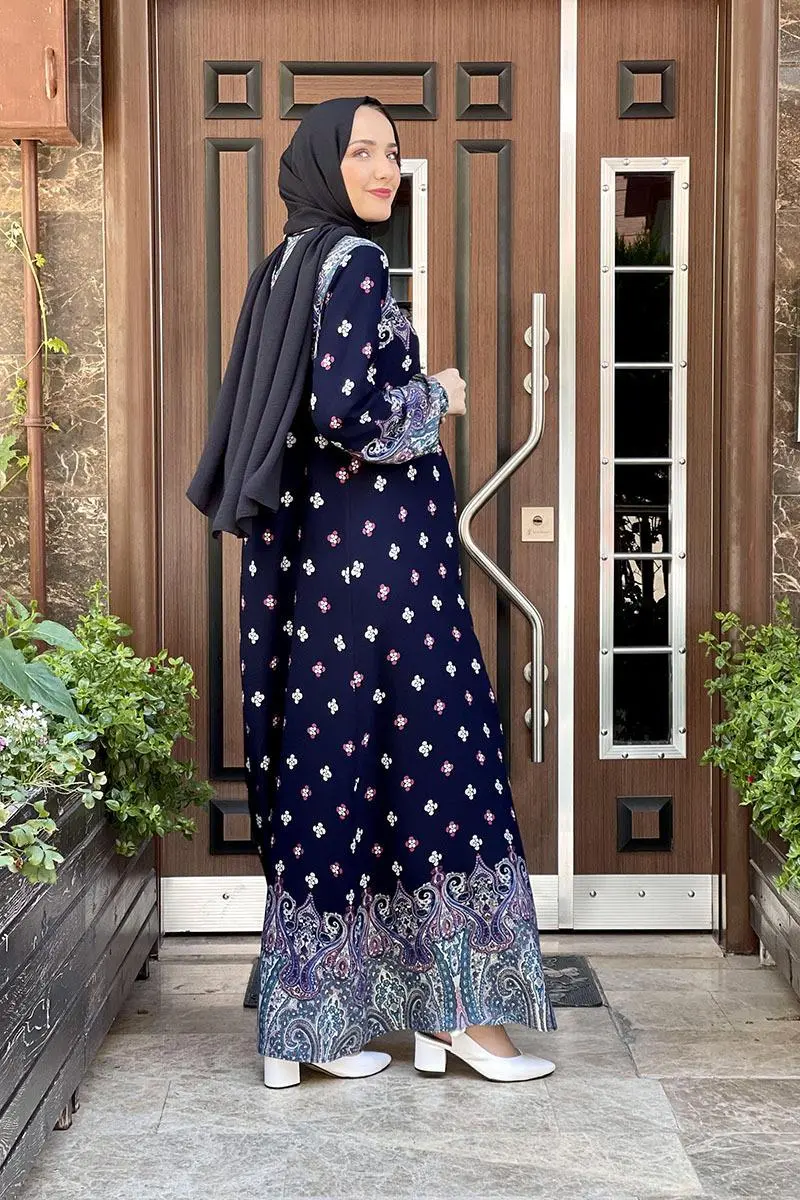 A Pleated Patterned Dress-detail