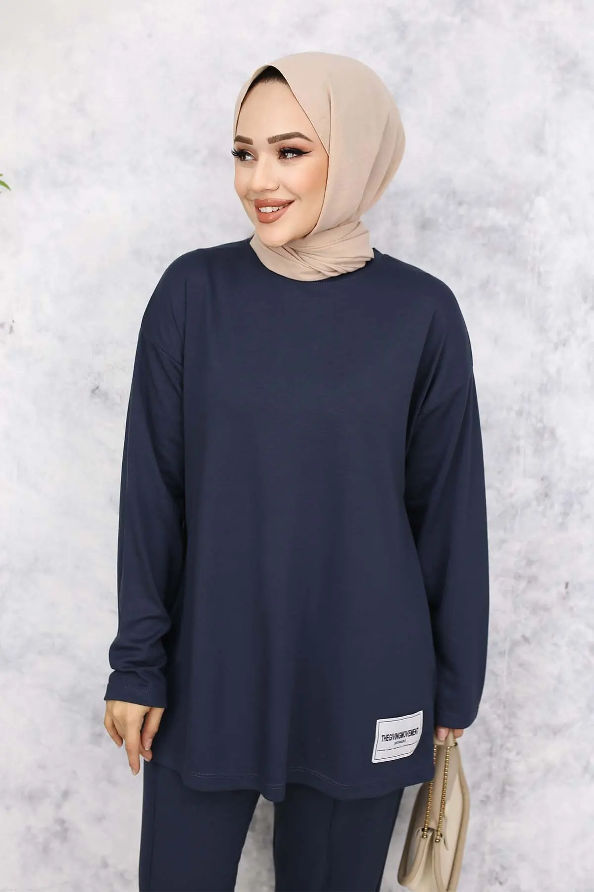 Two Yarn Suit With Coat Of Arms-detail