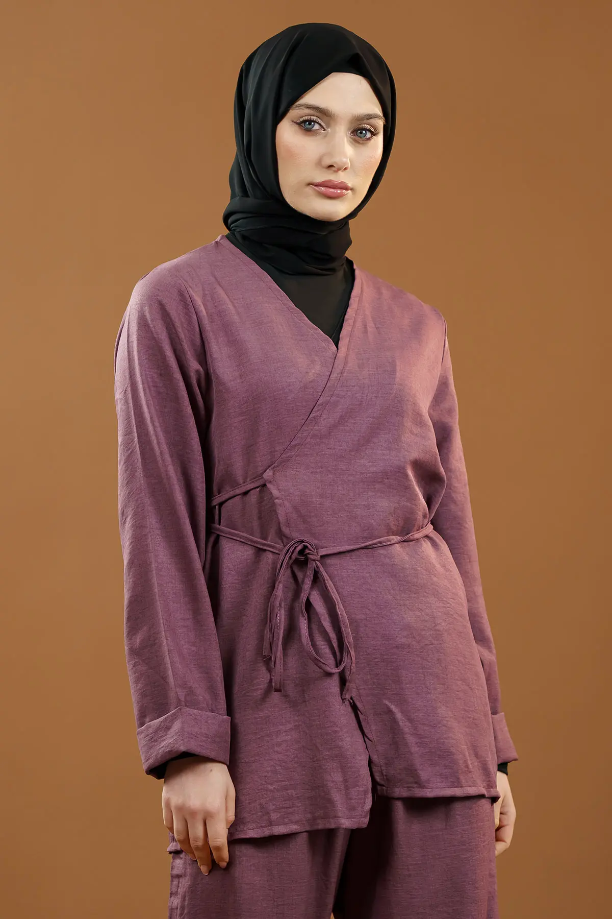 Tie-up Kimono Suit-detail