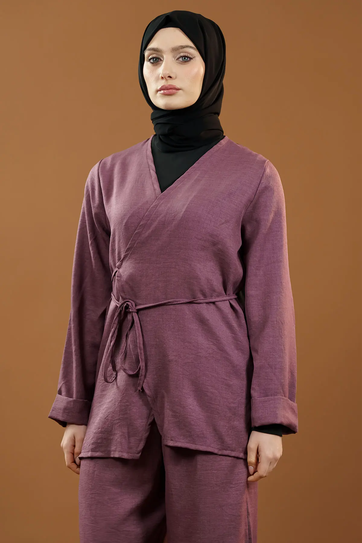 Tie-up Kimono Suit-detail