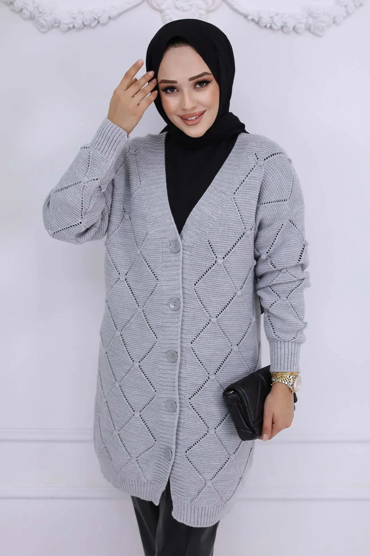 Diamond Patterned Cardigan-detail