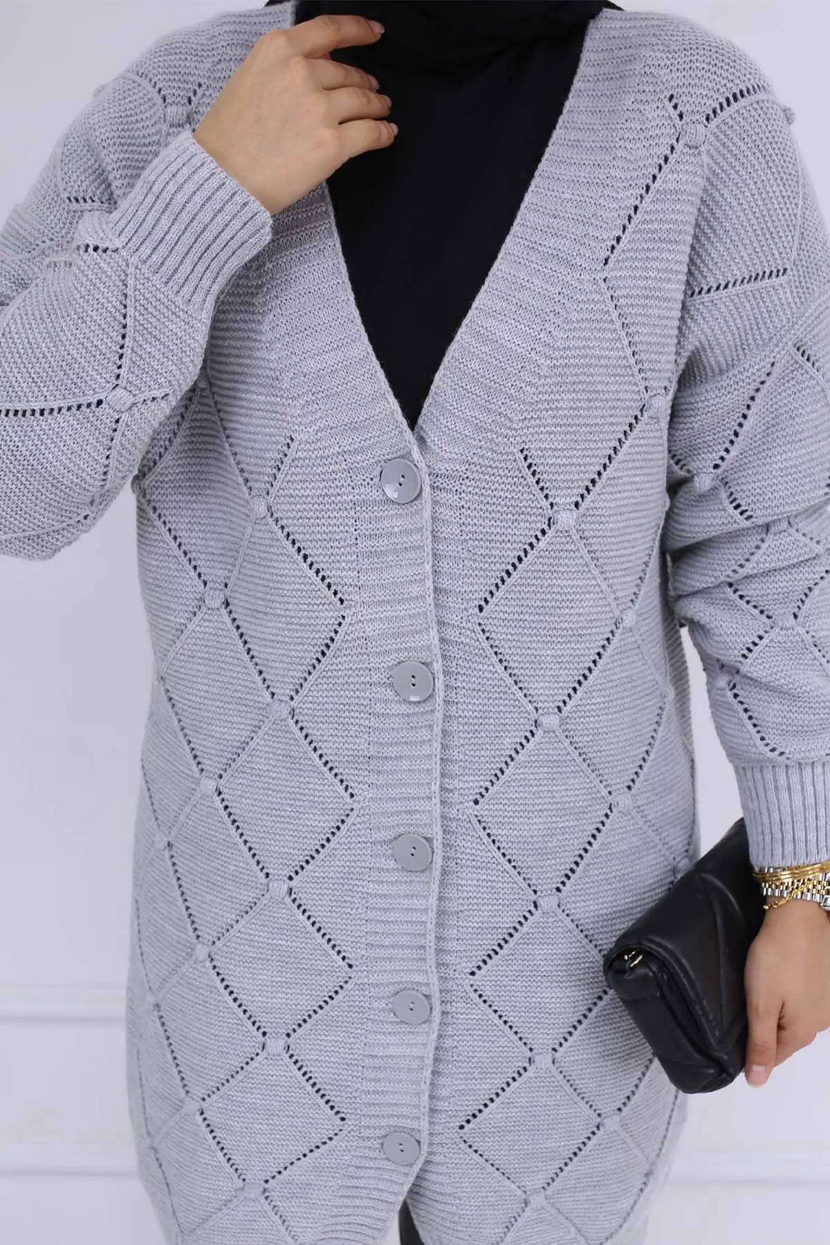 Diamond Patterned Cardigan-detail