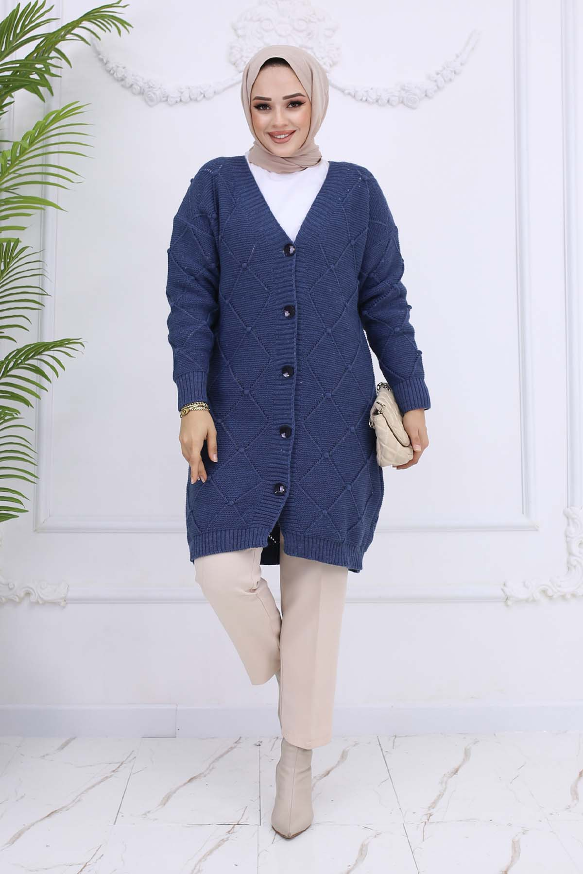 Diamond Patterned Cardigan