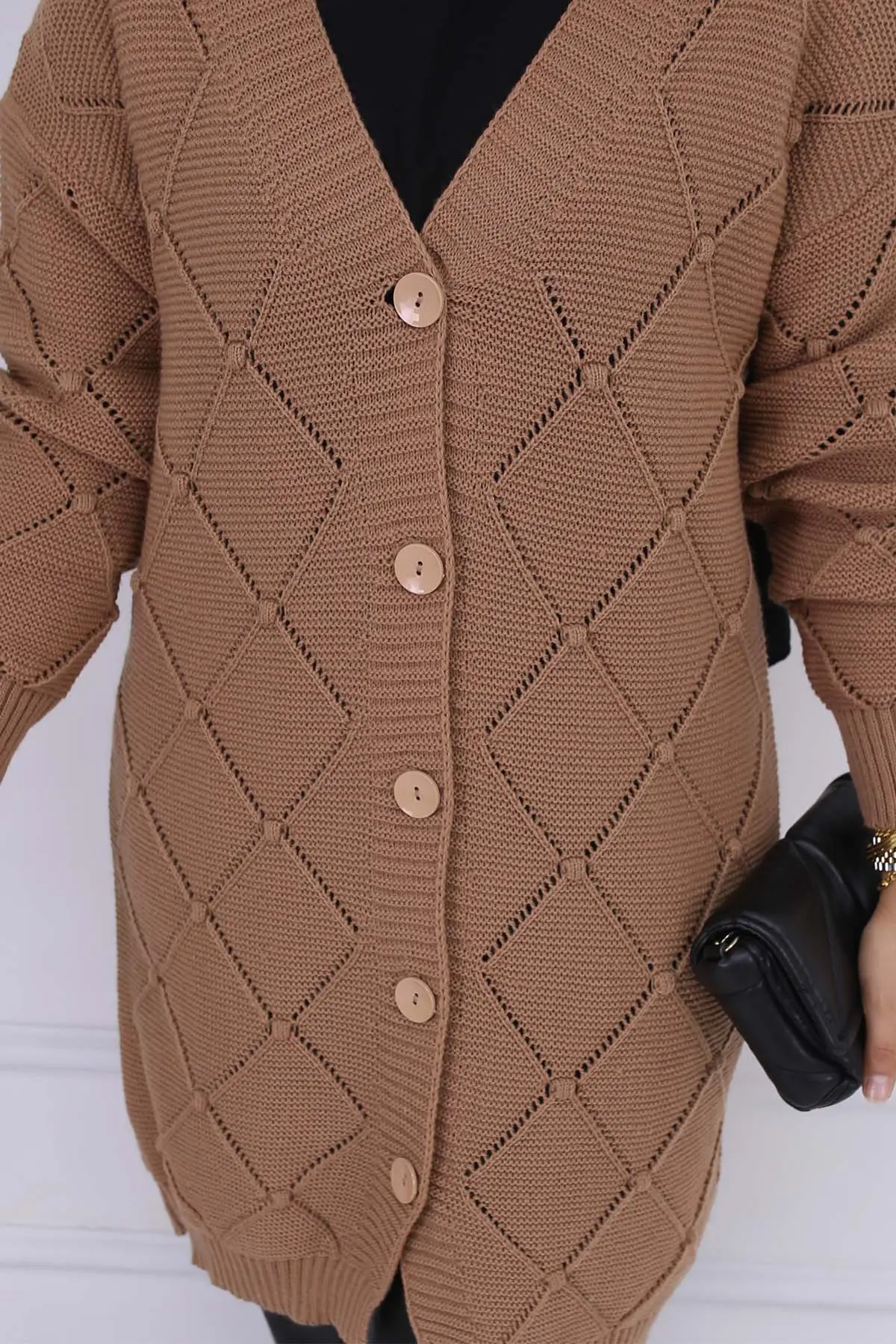 Diamond Patterned Cardigan-detail