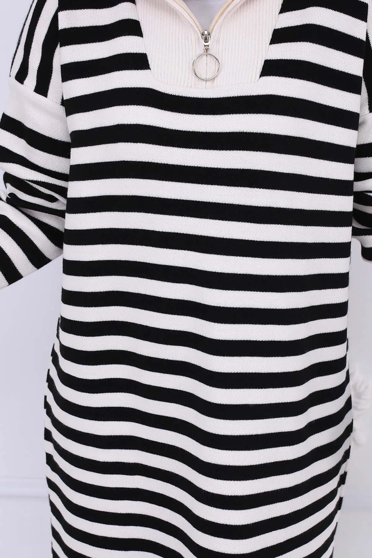 Turtleneck Striped Knitwear Dress-detail