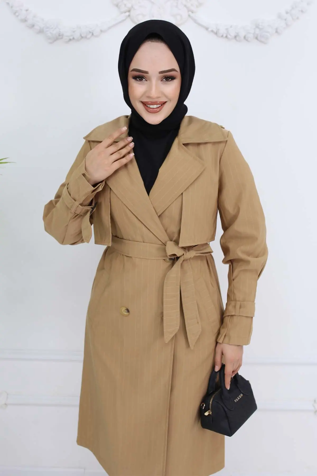 Striped Trench Coat With Waist And Arm Belt-detail