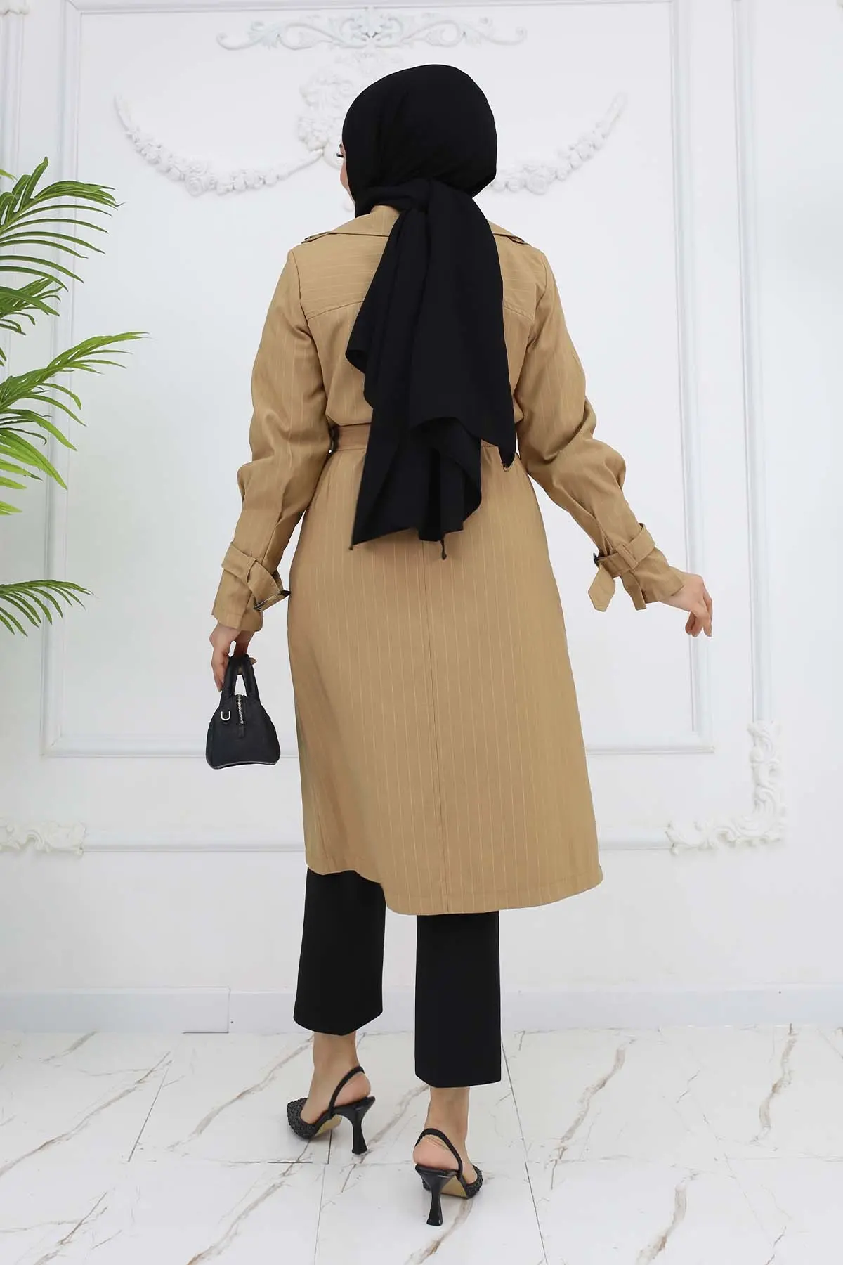 Striped Trench Coat With Waist And Arm Belt-detail