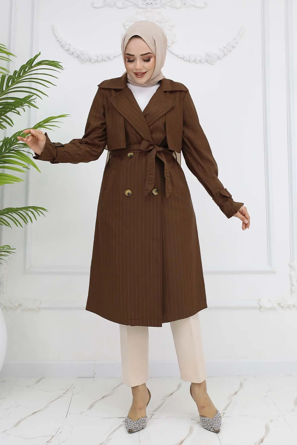 Striped Trench Coat With Waist And Arm Belt-detail