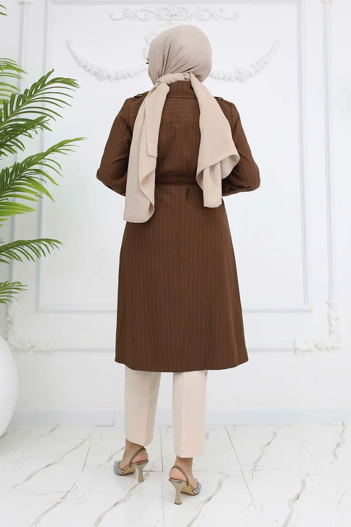 Striped Trench Coat With Waist And Arm Belt-detail