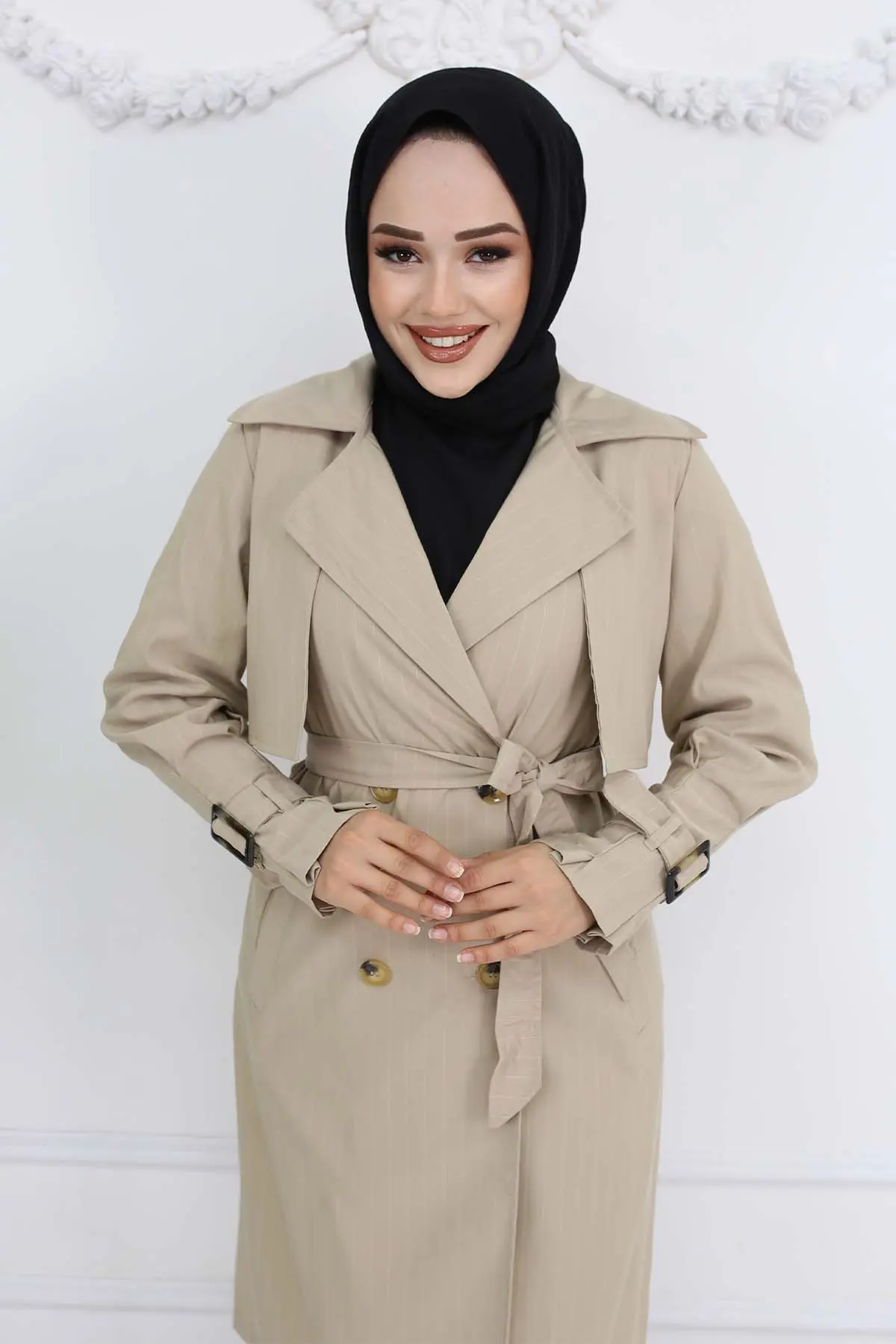 Striped Trench Coat With Waist And Arm Belt-detail