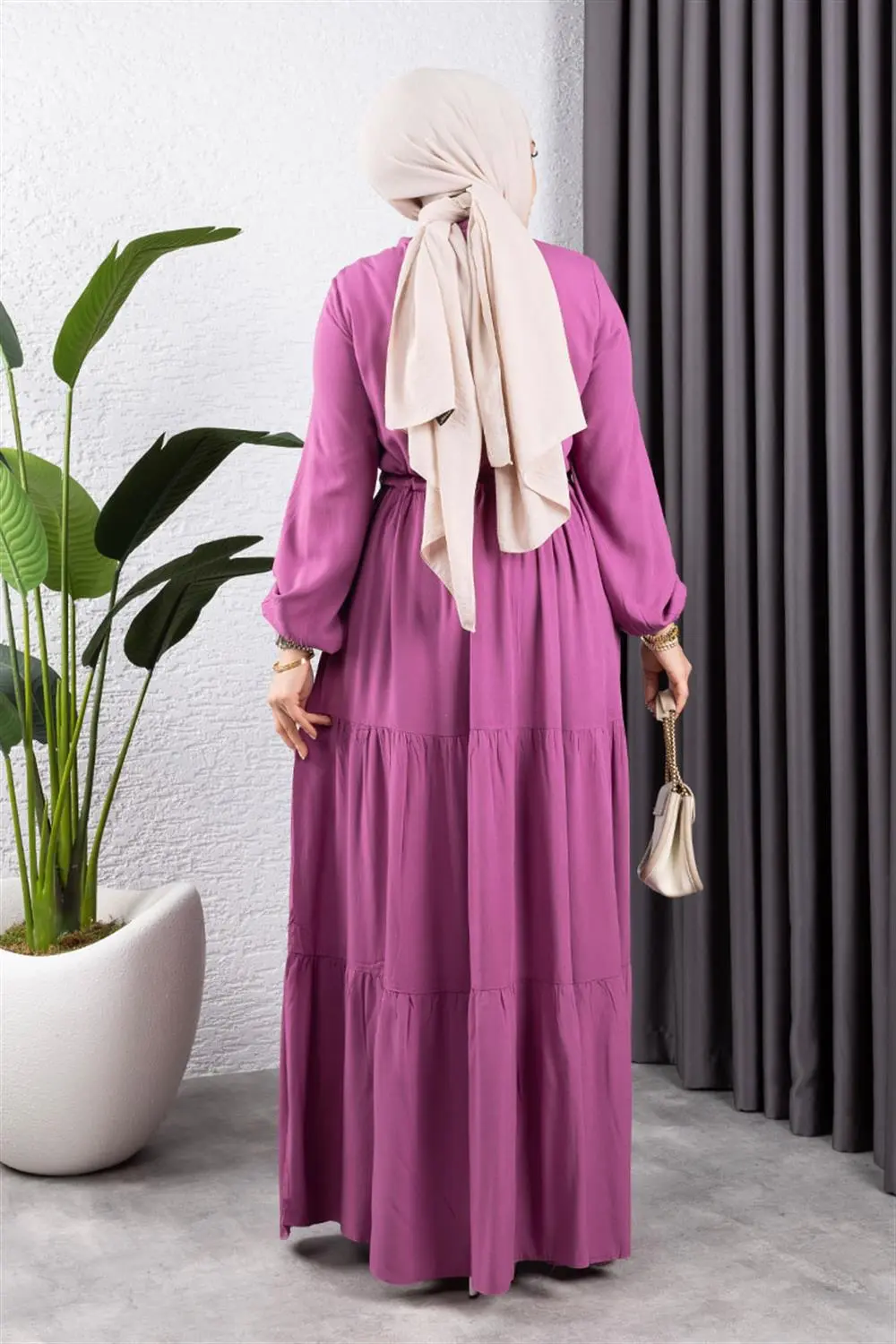 Gathered Waist Belted Dress-detail