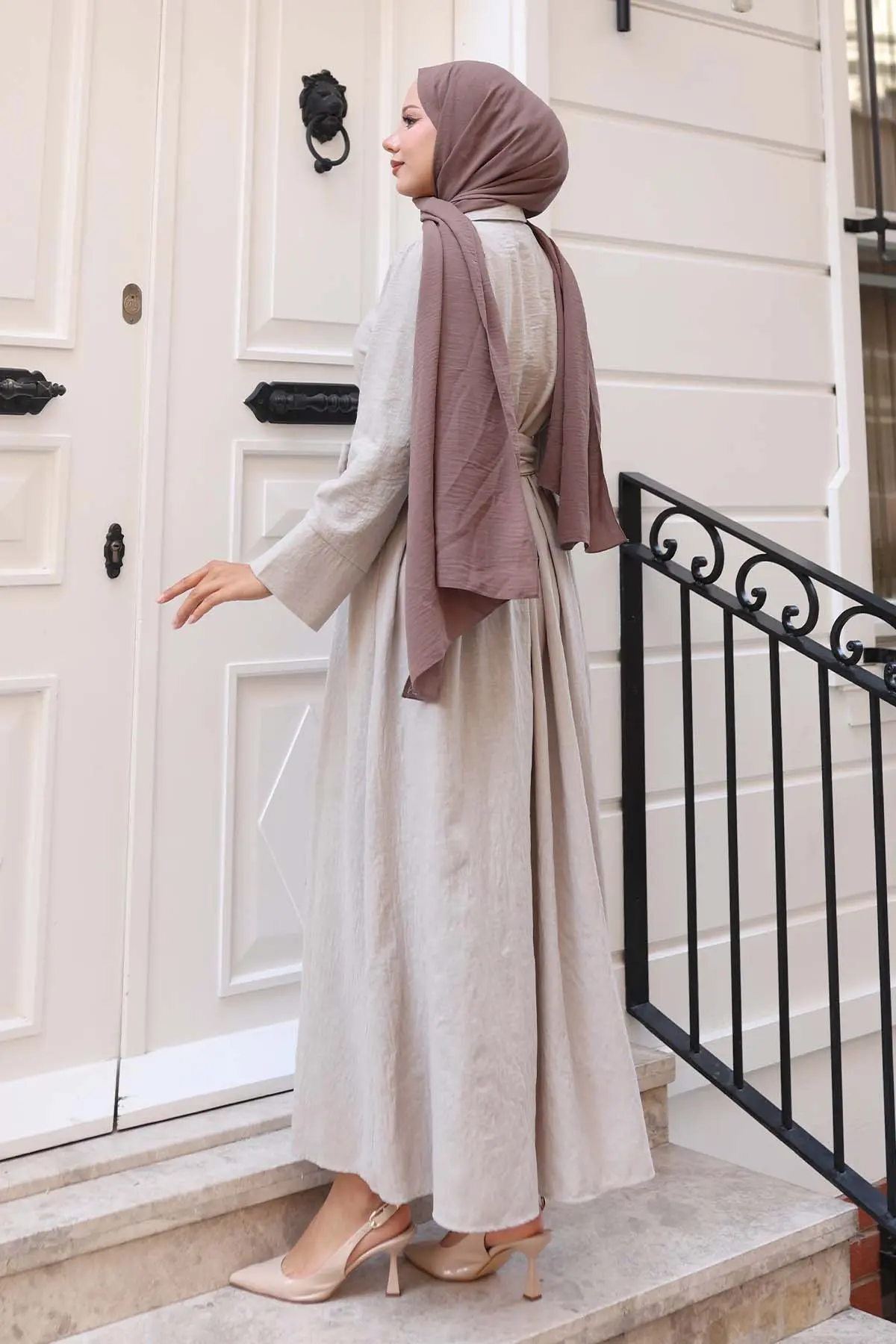 Tied Waist Hijab Dress-detail