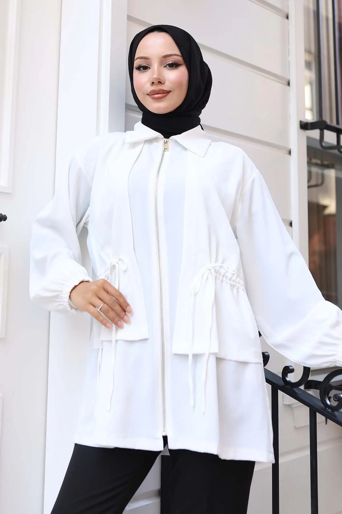 Beli Büzgülü Fermuarlı Kısa Kap-detail