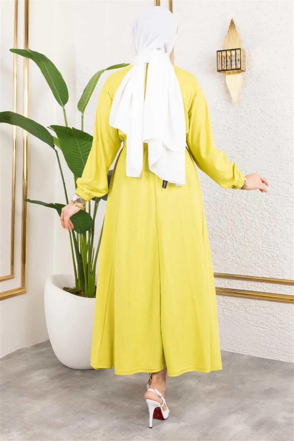 Gathered Waist Belted Dress-detail