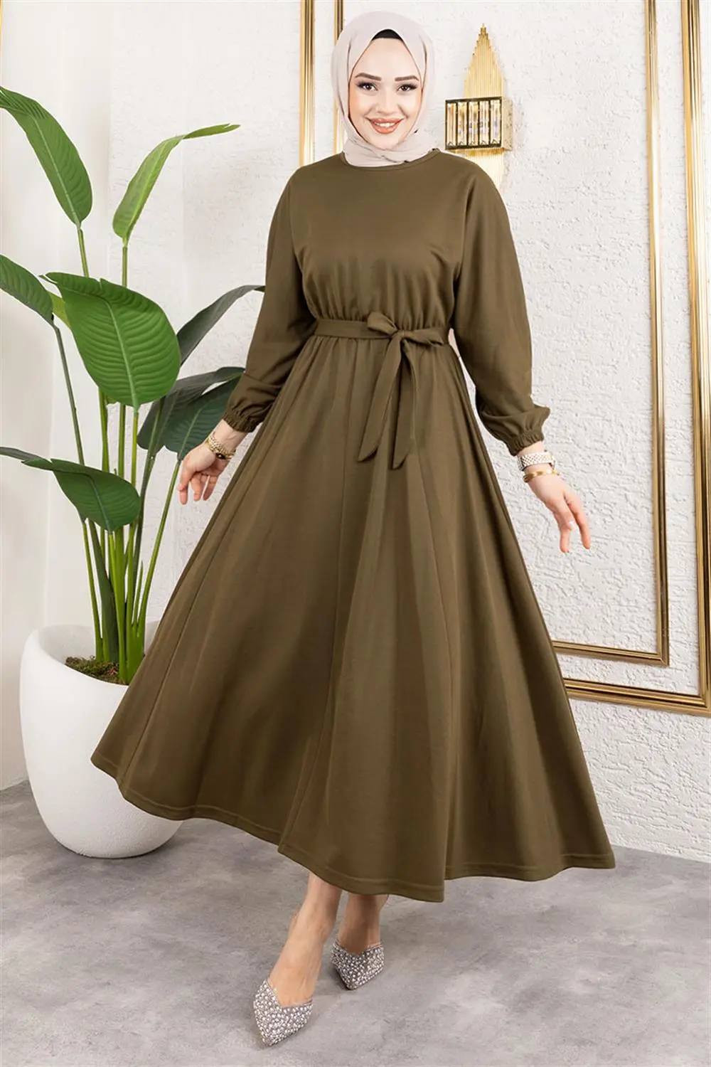 Gathered Waist Belted Dress-detail