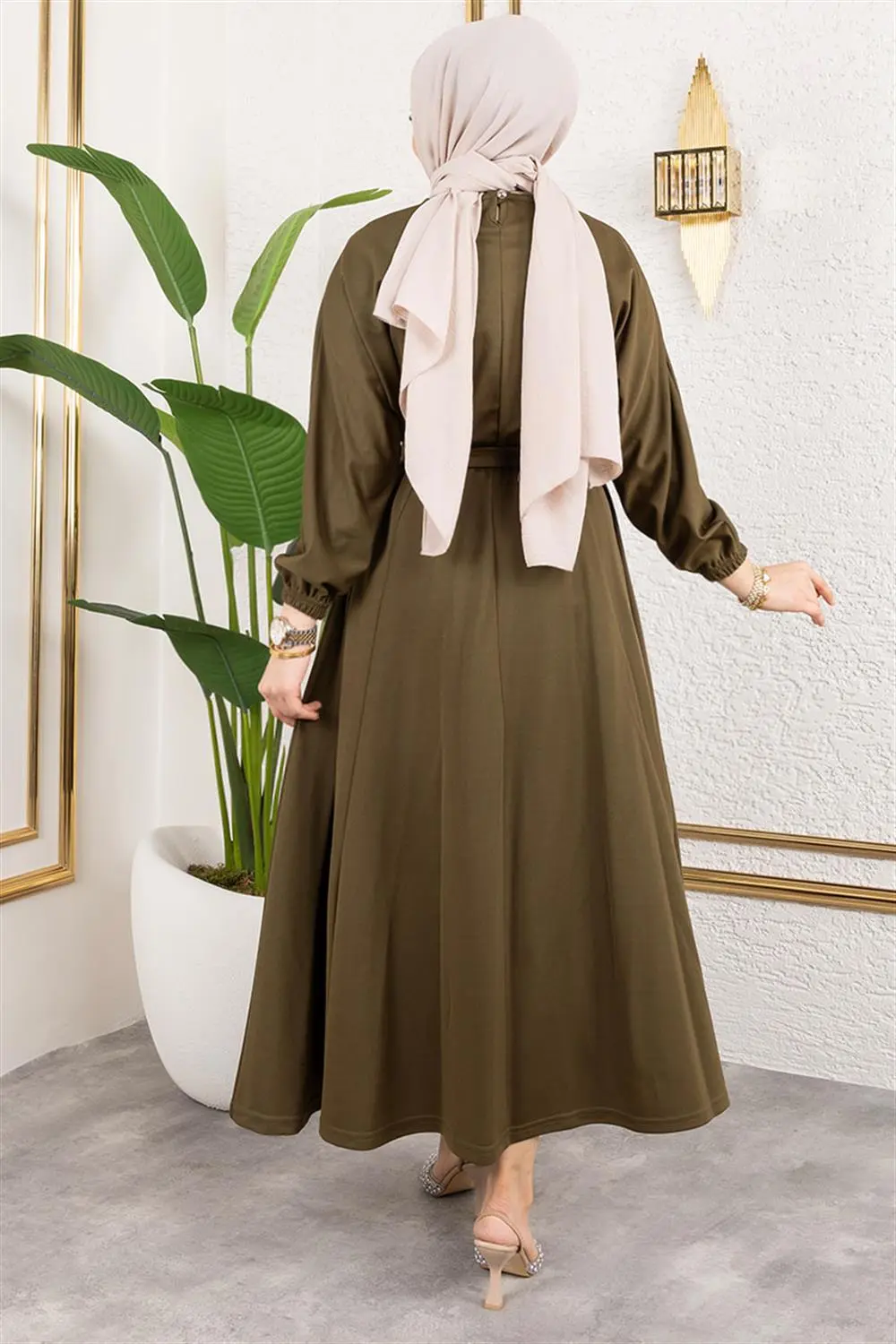 Gathered Waist Belted Dress-detail