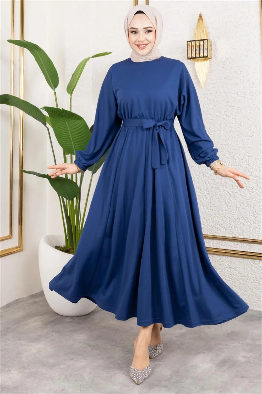 Gathered Waist Belted Dress-detail