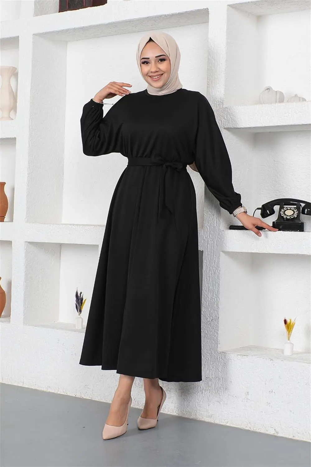 Gathered Waist Belted Dress-detail