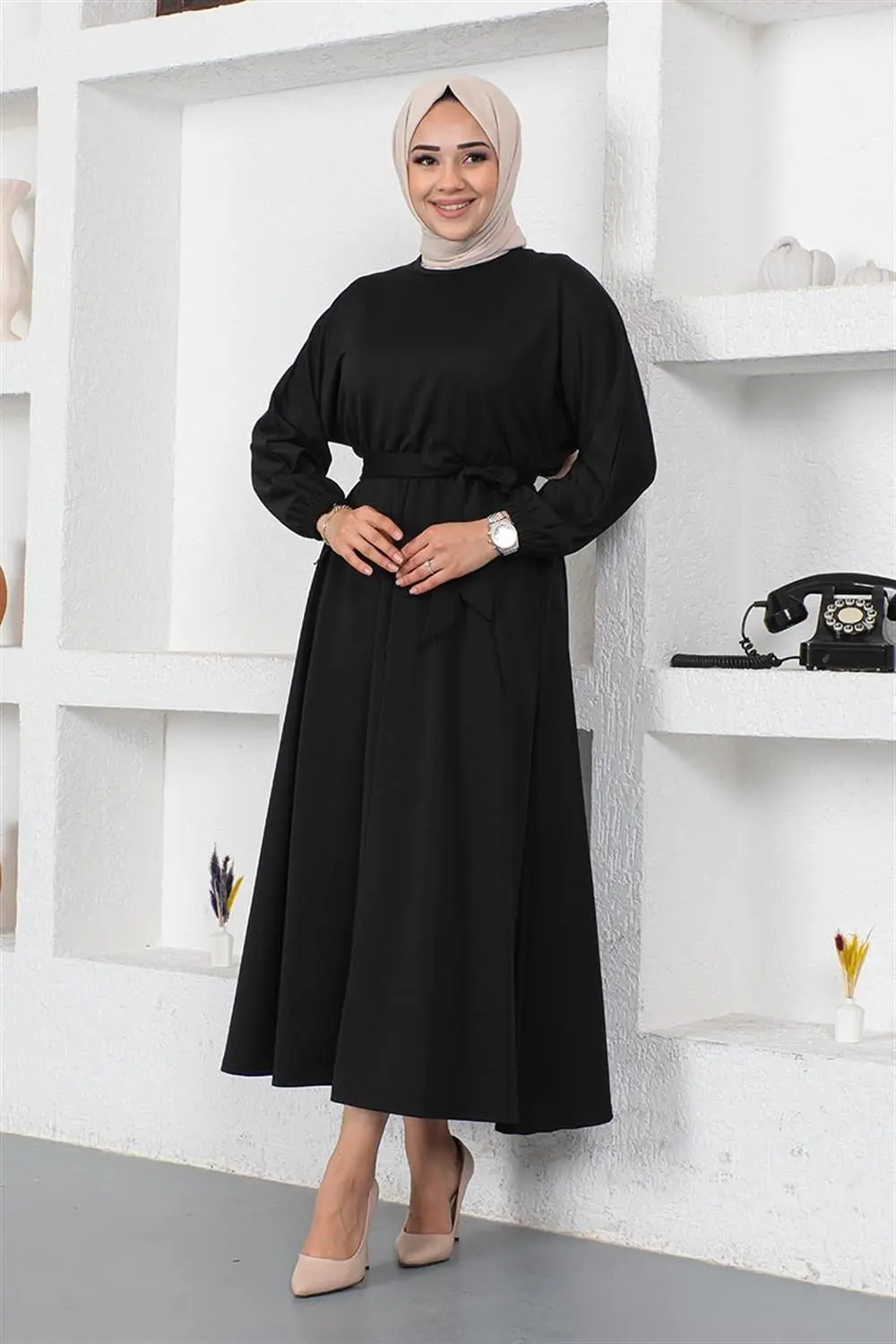 Gathered Waist Belted Dress-detail