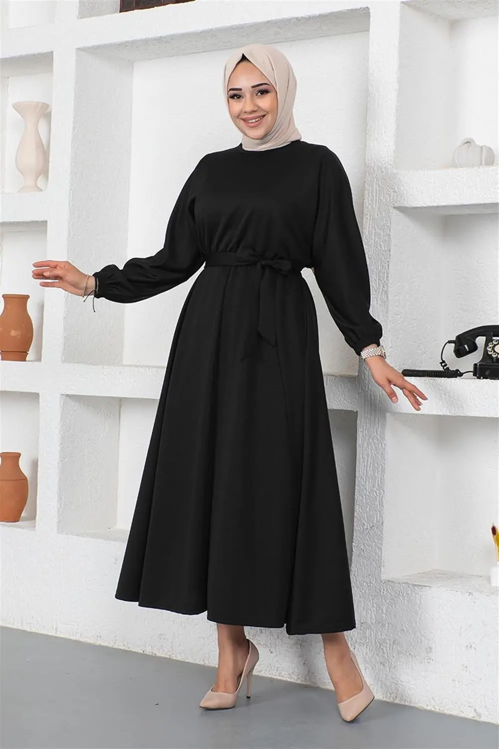 Gathered Waist Belted Dress-detail