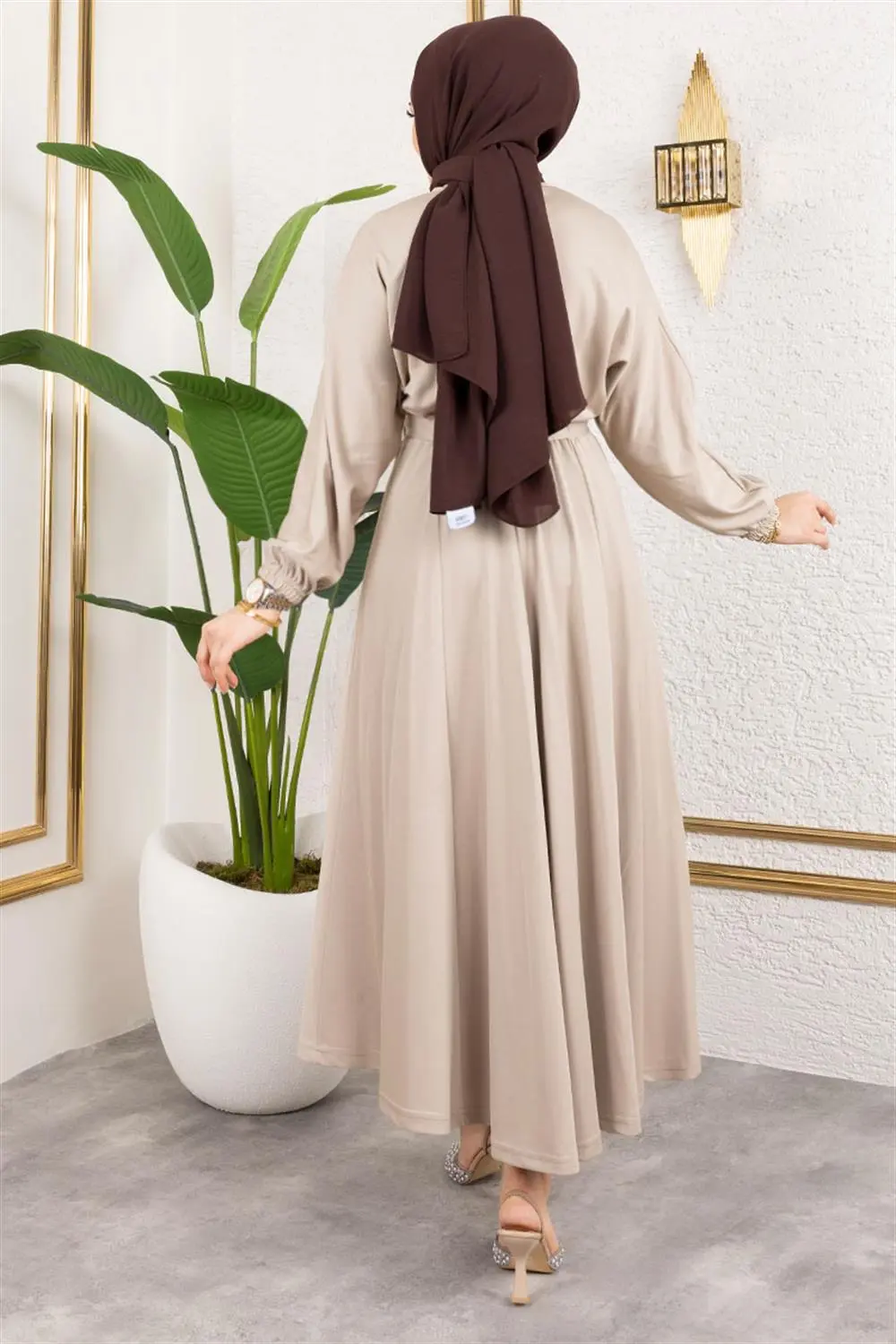 Beli Büzgülü Kemerli Elbise Vizon-detail