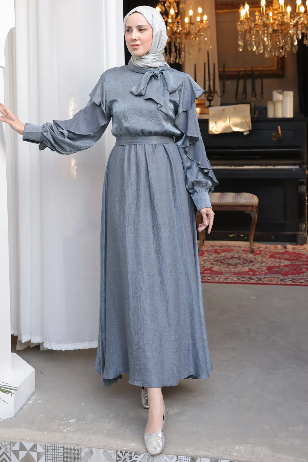 Beli Kuşaklı Fırfır Detaylı Elbise Gri 2092-detail