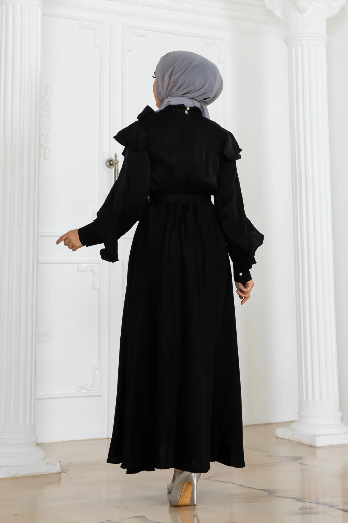 Beli Kuşaklı Fırfır Detaylı Elbise Siyah-detail