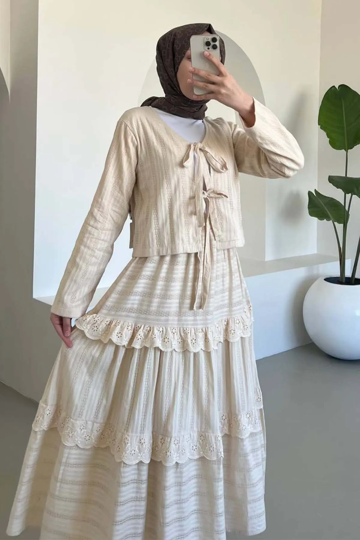 Embroidered Skirted Suit-detail