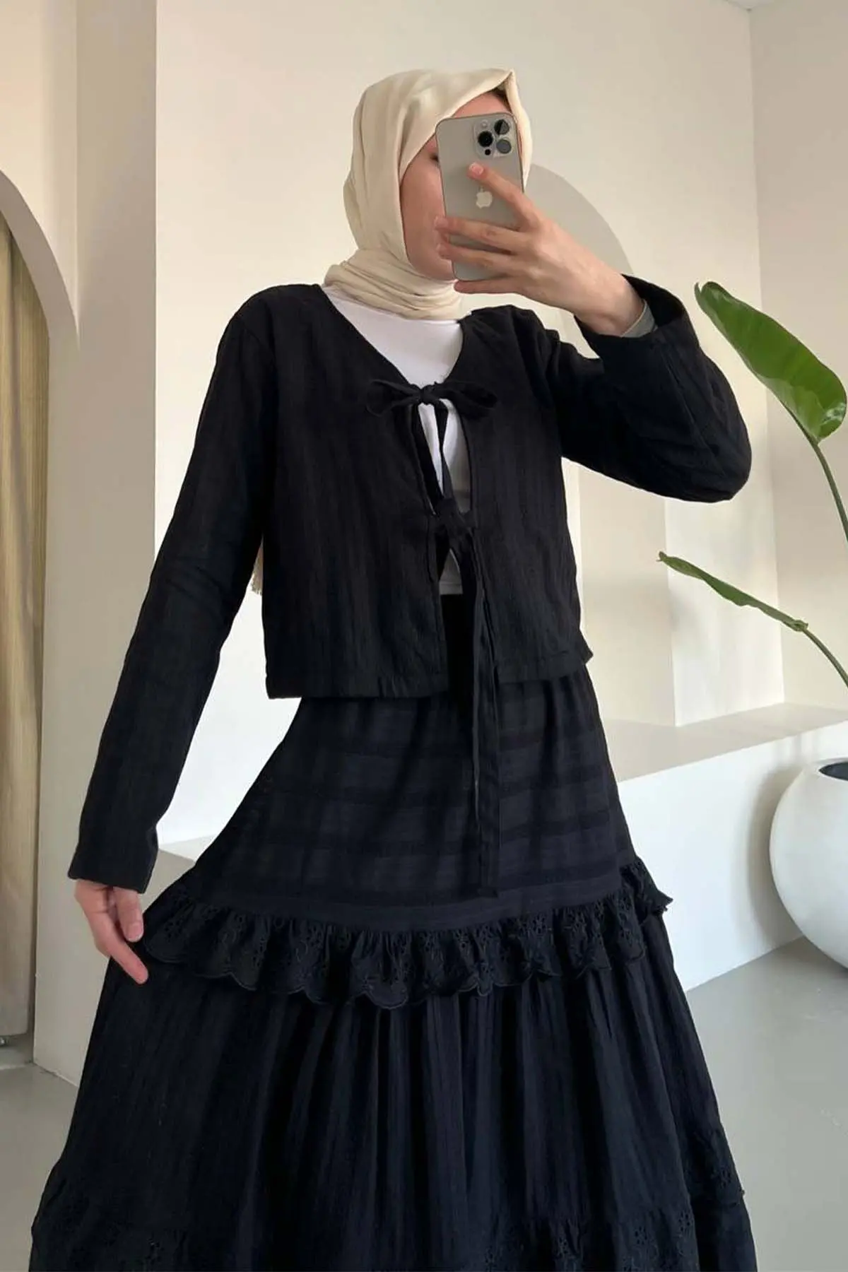 Embroidered Skirted Suit-detail