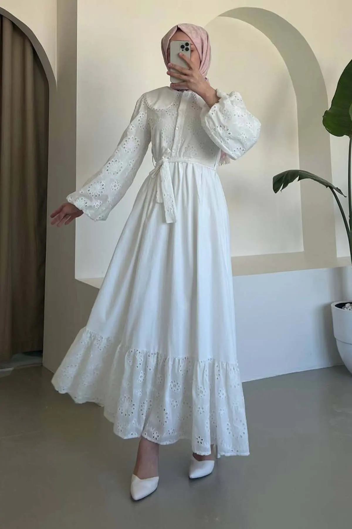 Brode Detaylı Bebe Yaka Elbise Beyaz 1003-1-detail