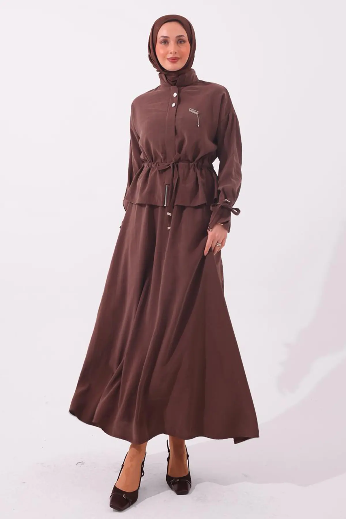 Two-piece Set With Brooch-detail