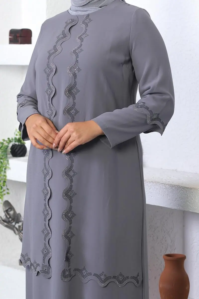 Plus Size Hijab Embroidered Evening Dress-detail