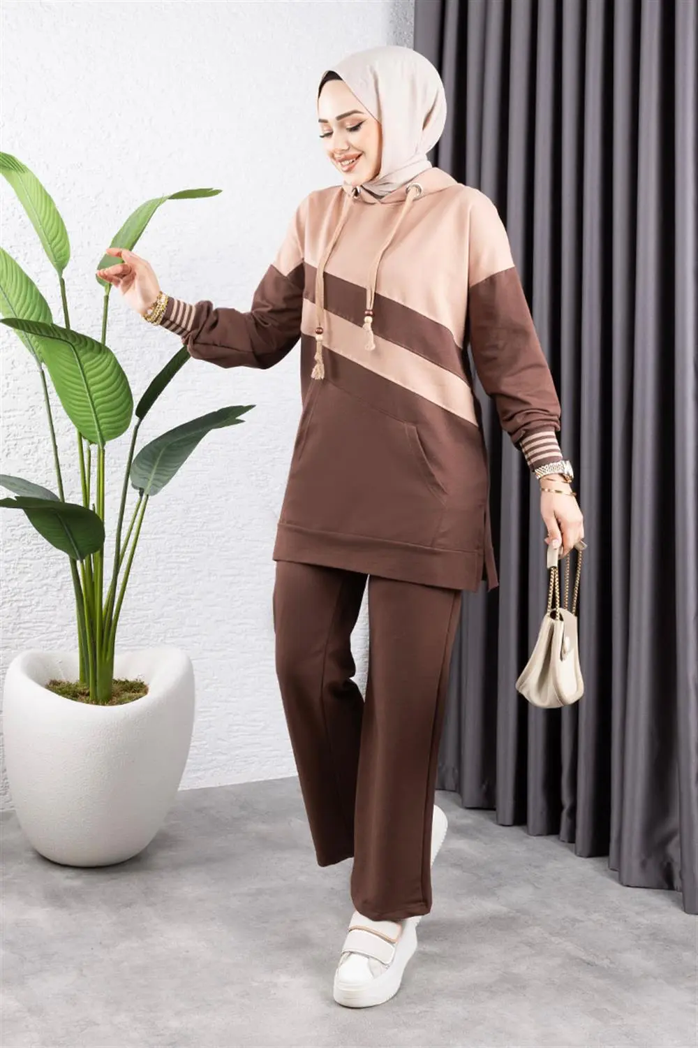 Çapraz Garnili Ribanalı Spor Takım Kahve Latte-detail