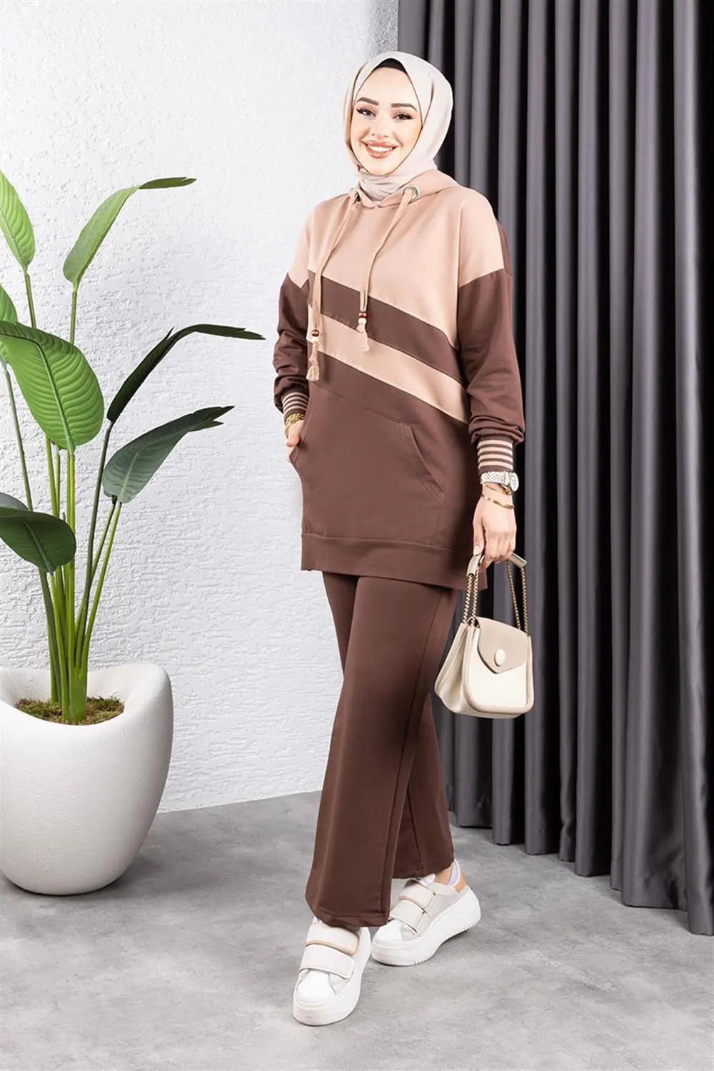 Çapraz Garnili Ribanalı Spor Takım Kahve Latte-detail