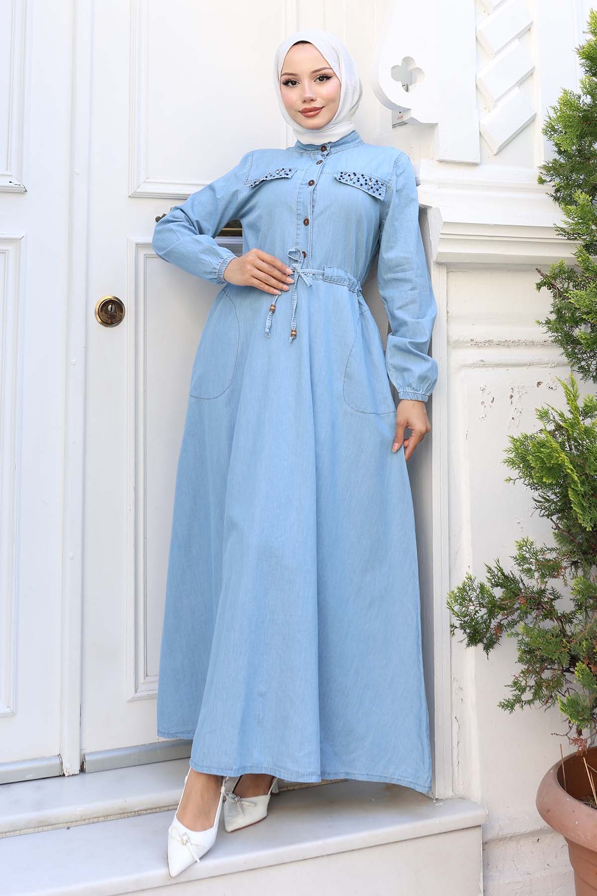 Denim Dress With Stone Detailed Pockets