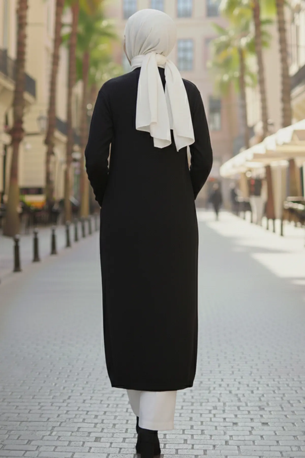 Long Knitted Cardigan With Pockets-detail