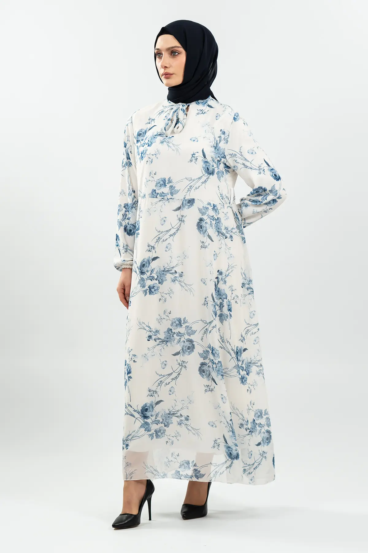 Çiçek Desenli Beyaz Tesettür Elbise-detail