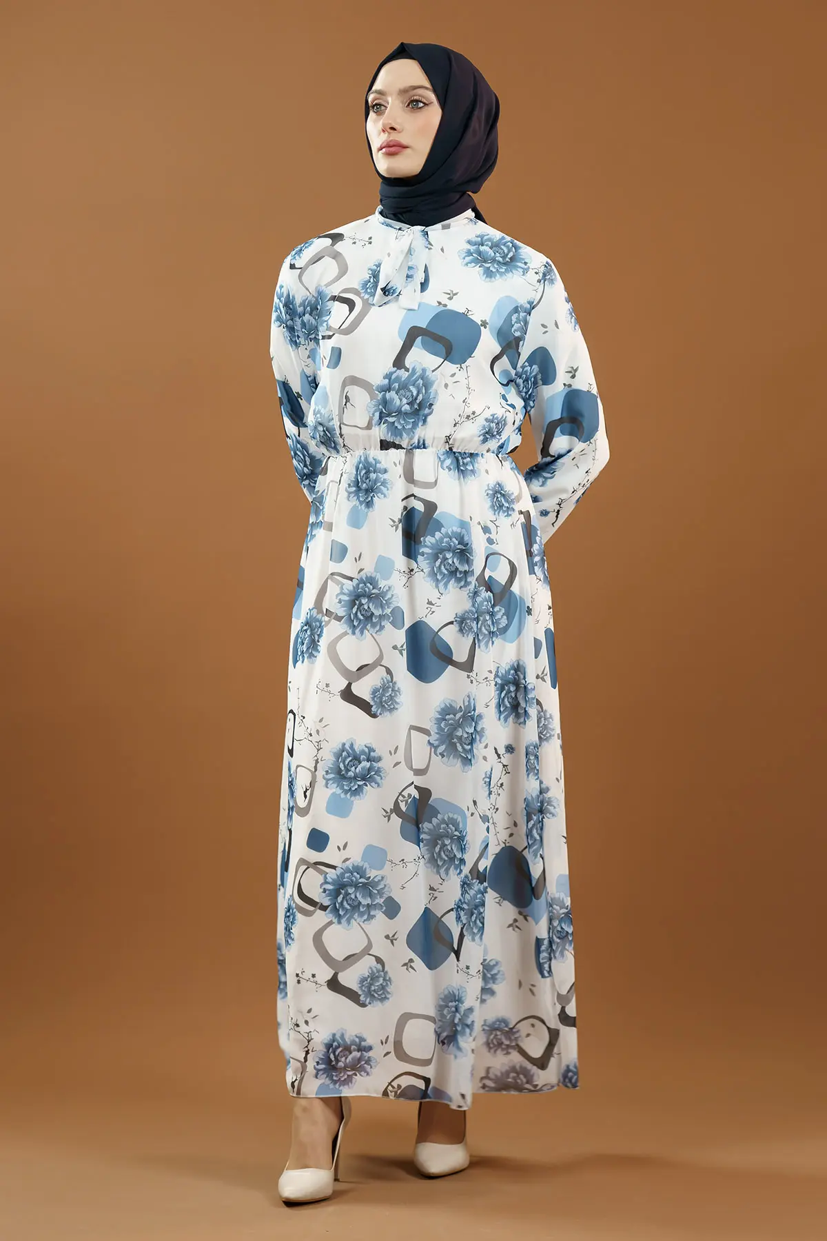 Çiçek Desenli Beyaz Tesettür Elbise-detail