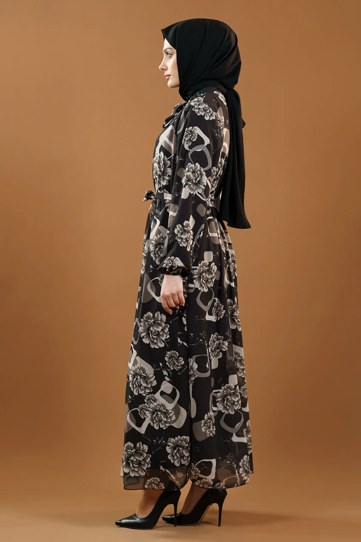 Çiçek Desenli Indigo Tesettür Elbise Siyah-detail