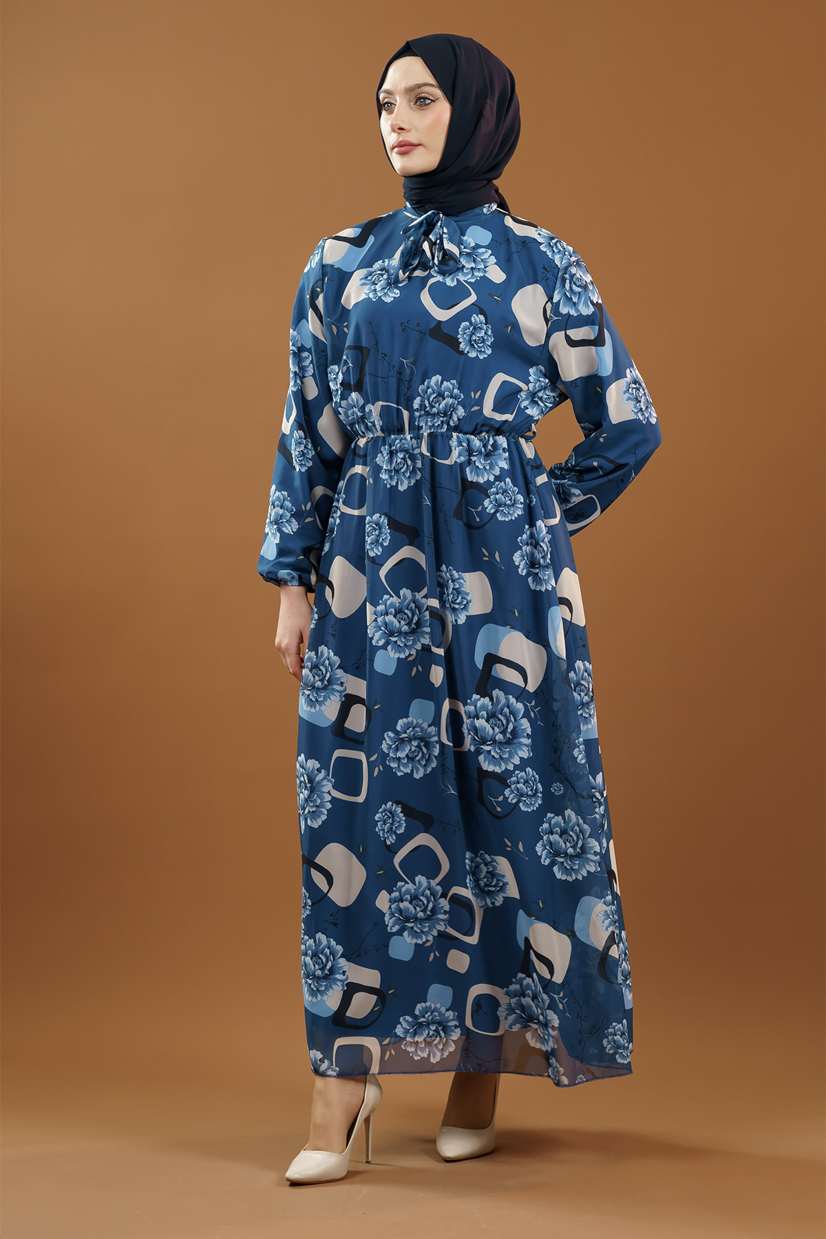 Çiçek Desenli Indigo Tesettür Elbise