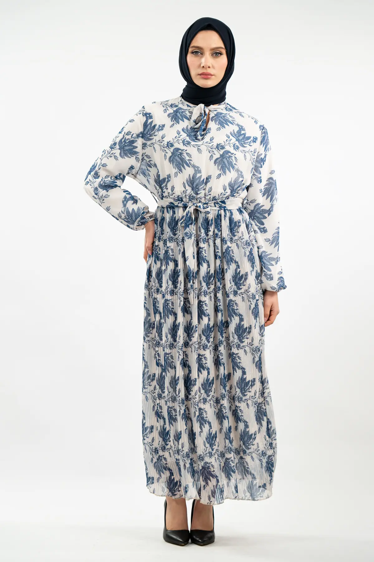 Çiçek Desenli Lacivert Tesettür Elbise-detail